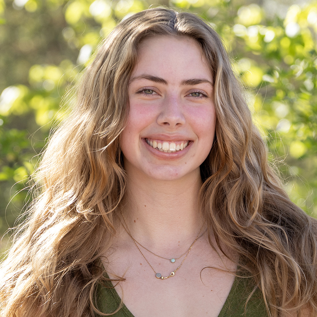 Lily Meyer '28
